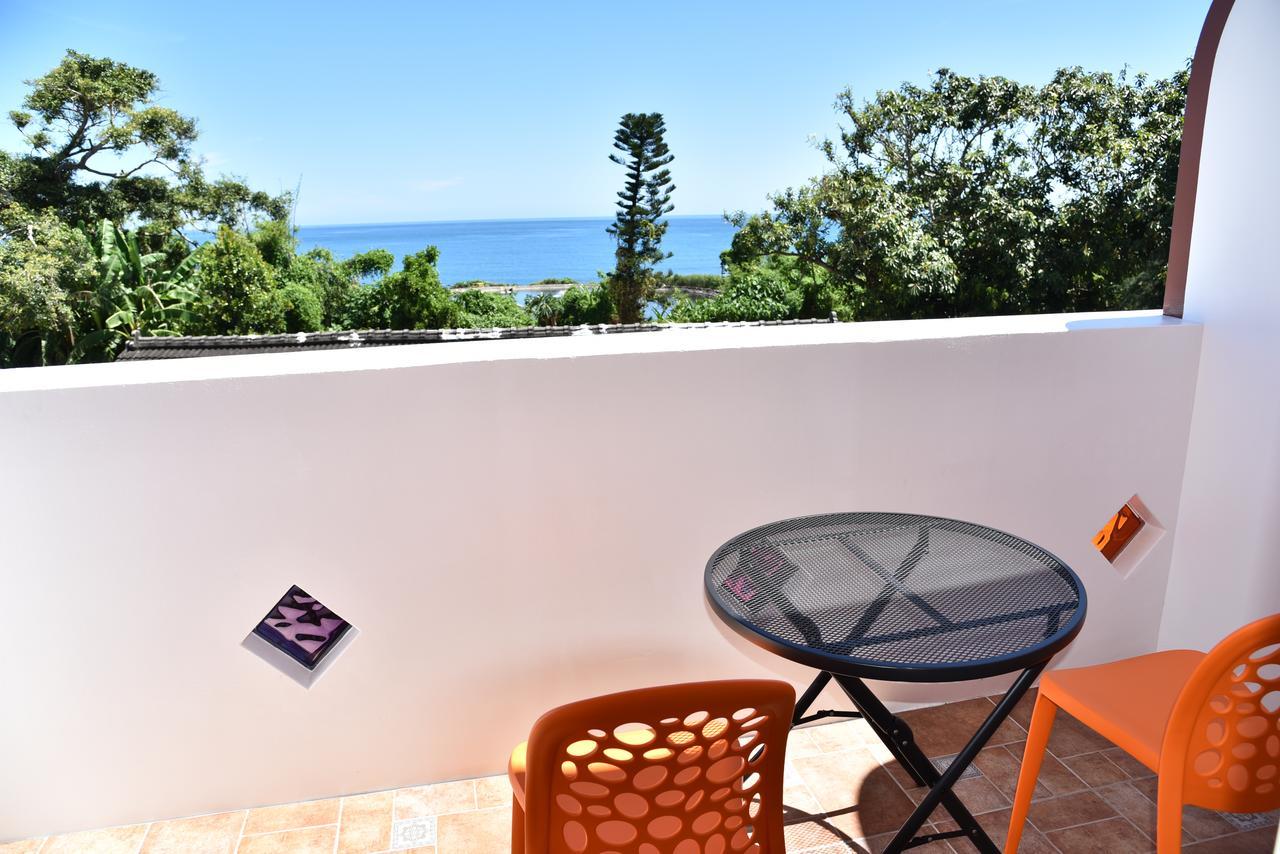 Spring Enjoy Color B&B T'ai-tung Exterior foto